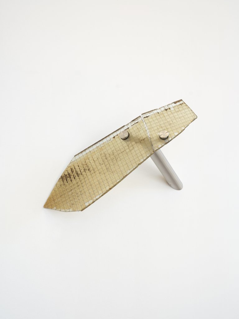 Konsole 1 by Emil Walde, 2026, stainless steel, aluminum, glass