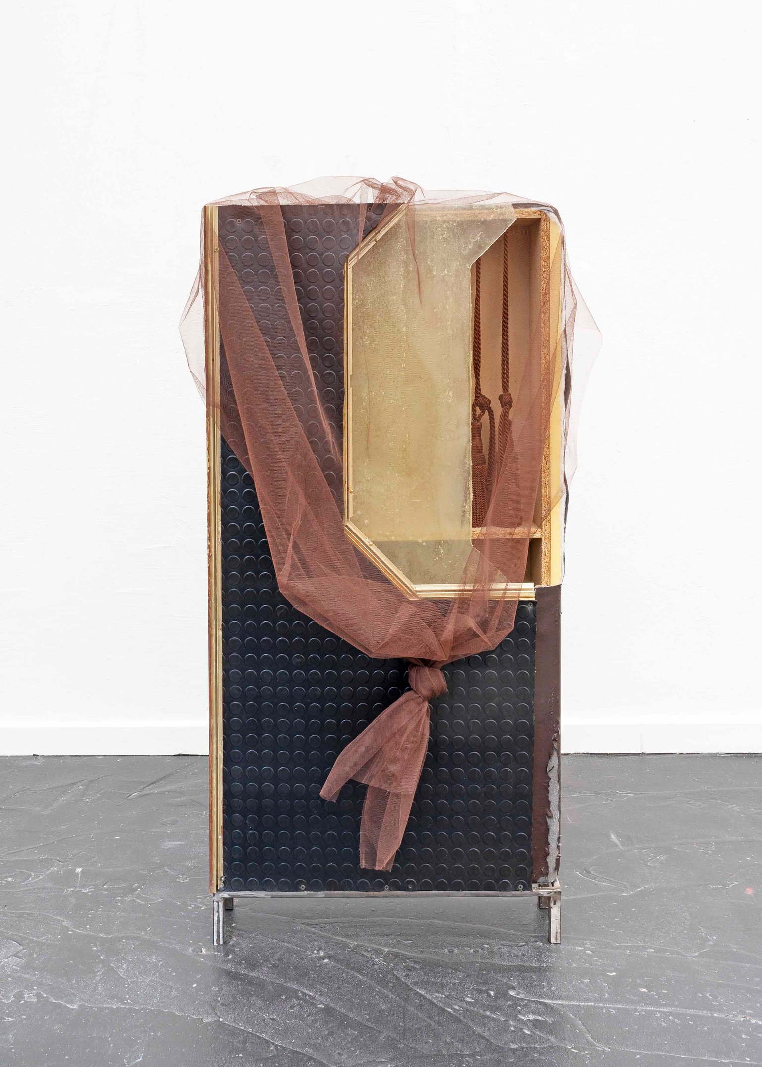 Spilled Vanderbilt by Miriam Schmitz, 2021, wood, foam, steel, rubber, resin, aluminium, faux leather, fabric