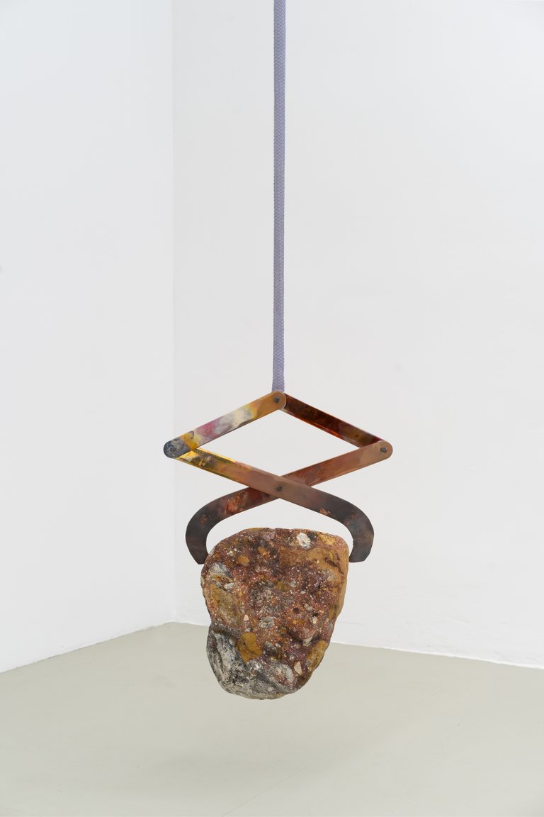 Abschied von der Erde (Kupfer) by Nino Maaskola, 2023, copper, colorful stone, sling