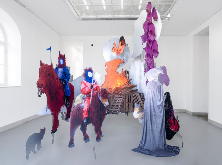 1000000000000066600000000000001 by Iris Helena Hamers, 2025, UV-Druck auf Alu-Dibond, Angelschnur, Hammerschlaglack