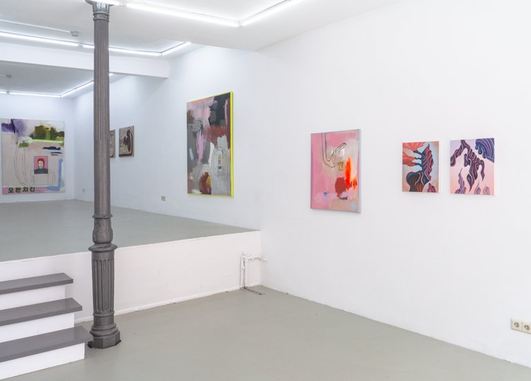 installation view, Who made my cat two-dimensional?
